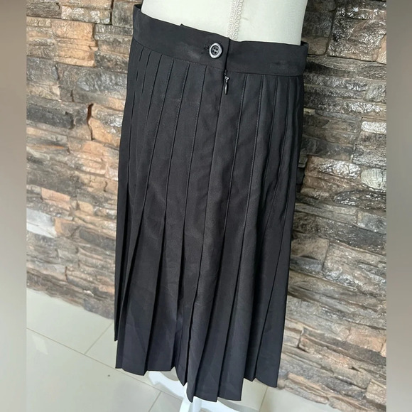 Tion Design Black Pleated Midi Skirt for Cocktail - Picture 8 of 14